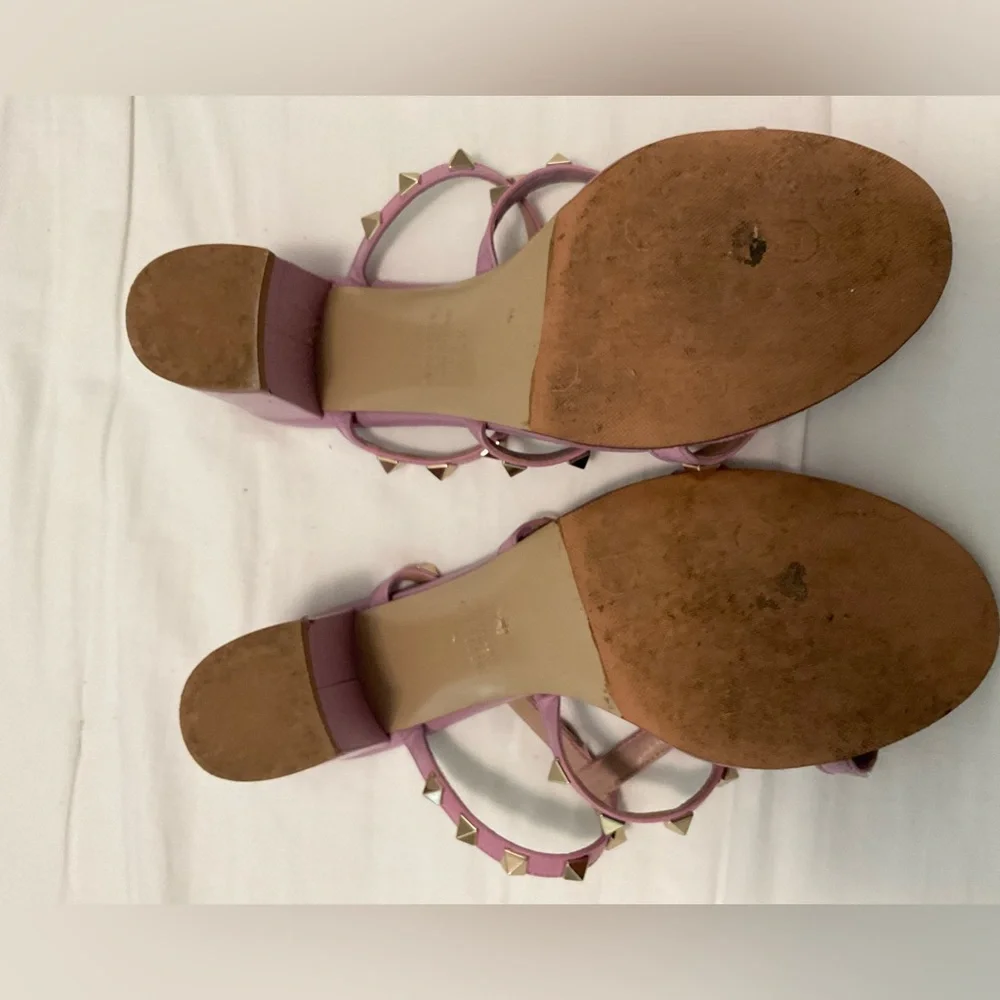 Valentino Lavender Sandals with Gold Studs - Picture 3 of 11